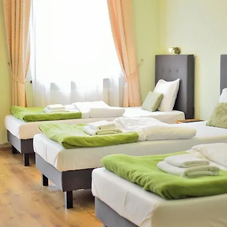 Wenderedu Business Center Oda ve Kahvaltı 3*