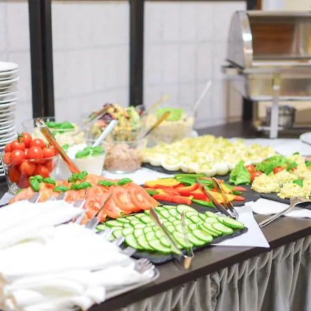 Wenderedu Business Center Oda ve Kahvaltı Wroclaw