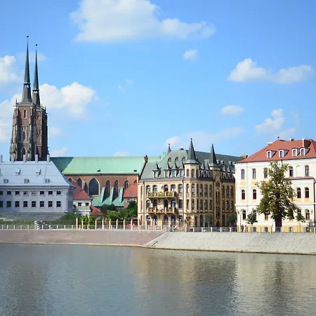 Wenderedu Business Center Oda ve Kahvaltı Wroclaw