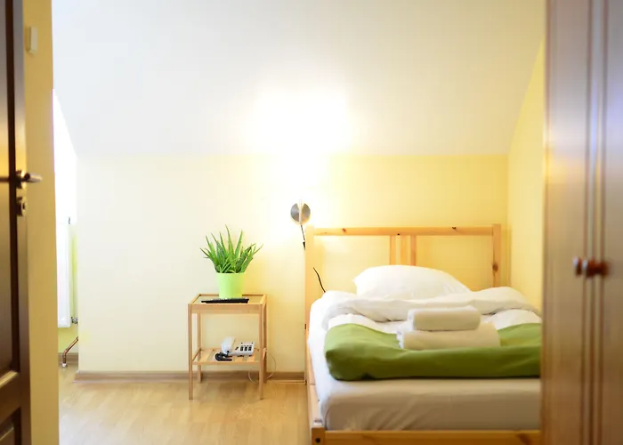 Wenderedu Business Center Panzió