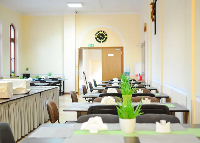 Wenderedu Business Center