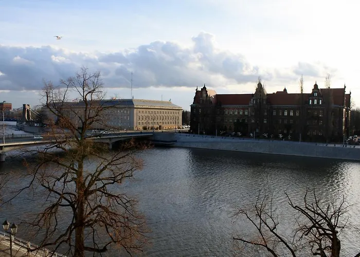 Wenderedu Business Center Panzió 3*