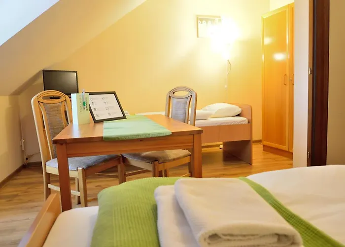 Wenderedu Business Center Panzió 3*