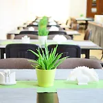 Wenderedu Business Center 3*
