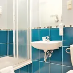 Wenderedu Business Center فندق مبيت وإفطار فروتسواف