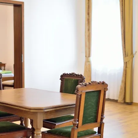 Wenderedu Business Center Bed & Breakfast 3*