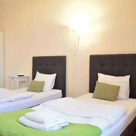 فندق مبيت وإفطار Wenderedu Business Center 3*