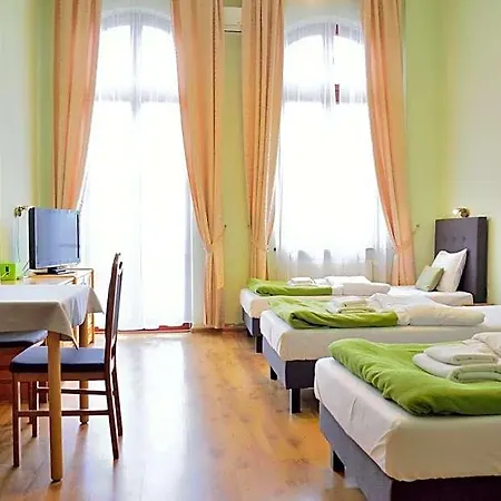 Wenderedu Business Center Nocleg ze śniadaniem