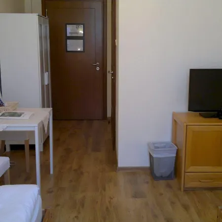 Wenderedu Business Center Nocleg ze śniadaniem