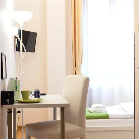 Wenderedu Business Center Bed & Breakfast Wrocław