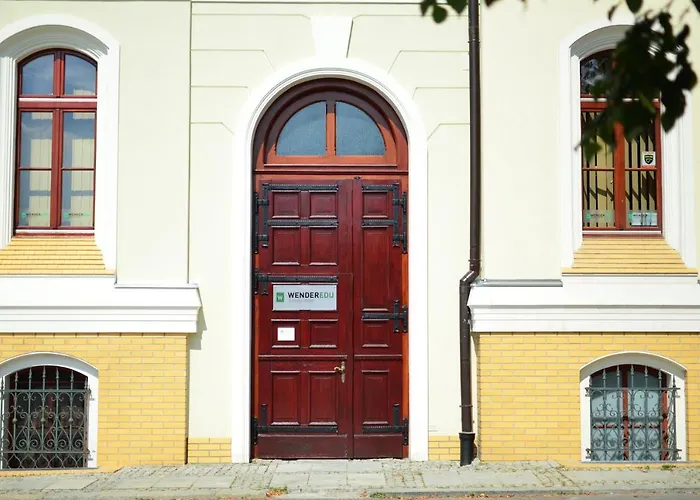 ベッド・アンド・ブレックファスト Wenderedu Business Center 3*