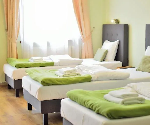 Wenderedu Business Center ベッド・アンド・ブレックファスト 3*