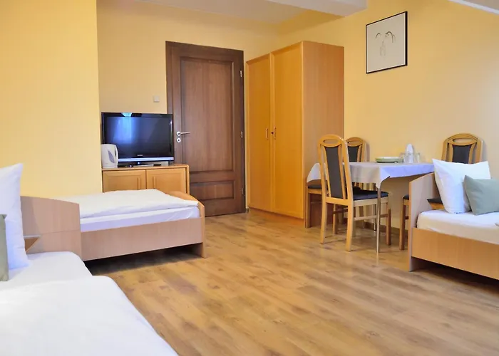 Wenderedu Business Center 3*