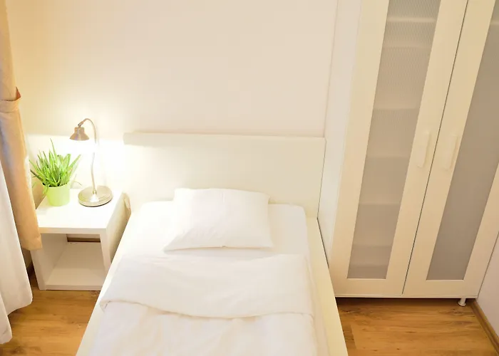 ベッド・アンド・ブレックファスト Wenderedu Business Center 3*