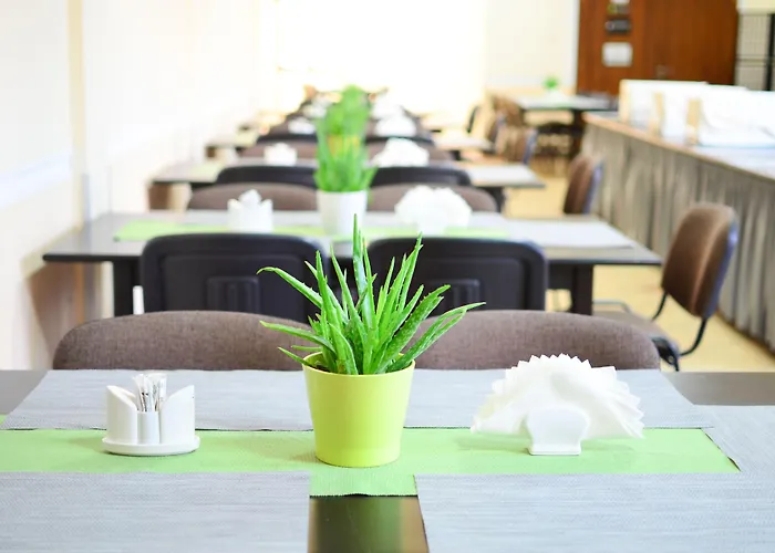 Wenderedu Business Center 3*